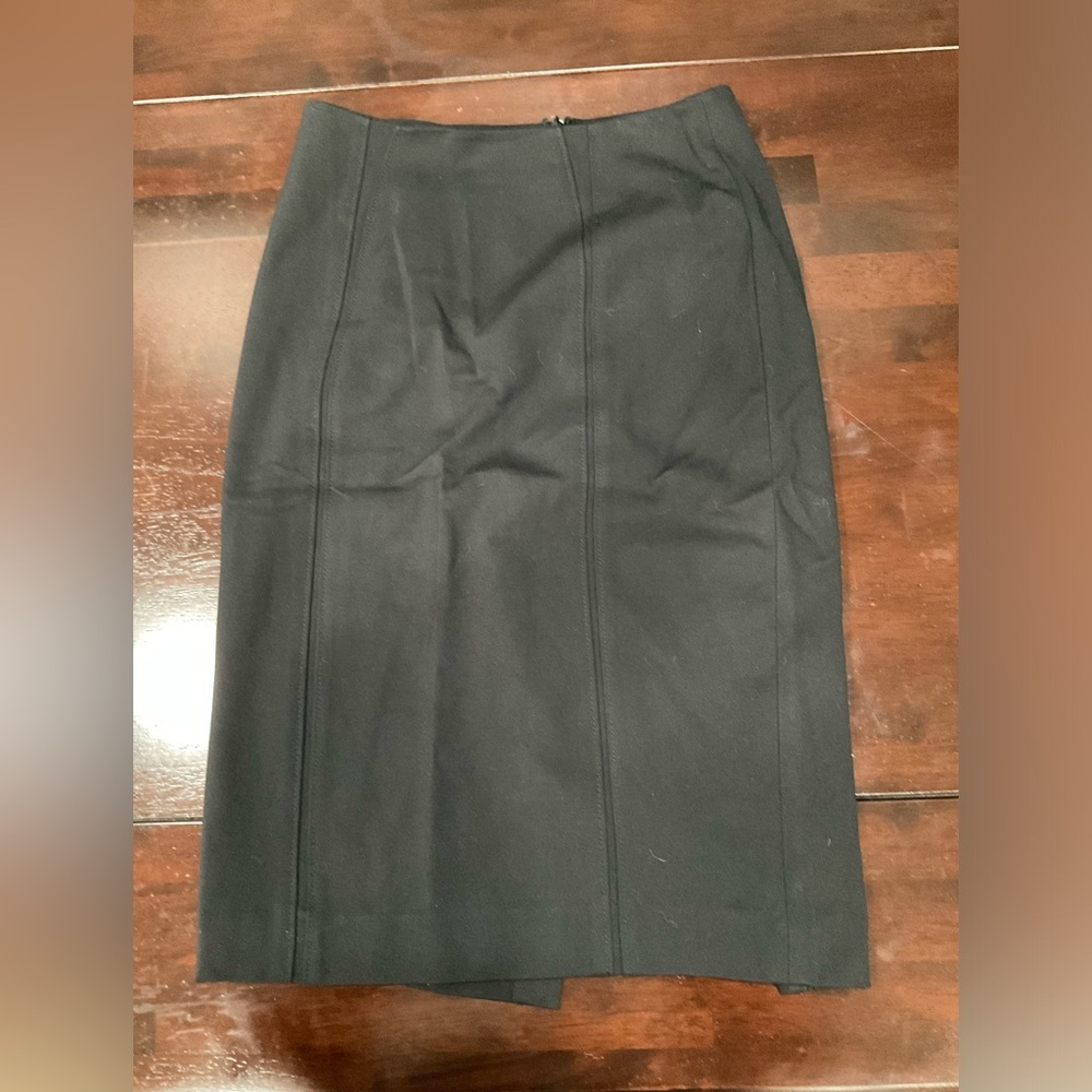 WHITE HOUSE BLACK MARKET FULLY LINED PENCIL SKIRT